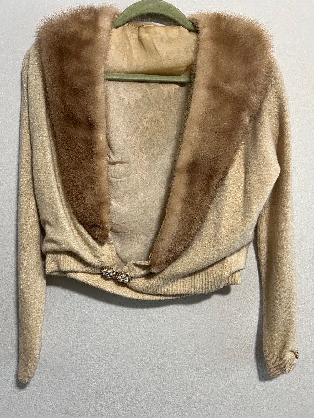 Cream real-Fur Trim Women's Sweater vintage